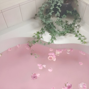 Listen to Bloom (Explicit) song with lyrics from Oliver Francis