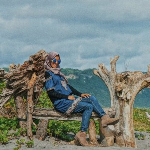 收聽Sabrina Firda Firda Firda Firda的Untuk Bahagia歌詞歌曲