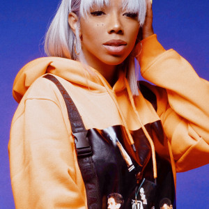 Listen to Invisible (Explicit) song with lyrics from Janiyah