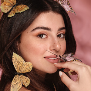 Listen to Aalam Tani song with lyrics from Maritta Hallani