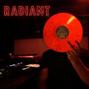 Evo Raven的專輯Radiant