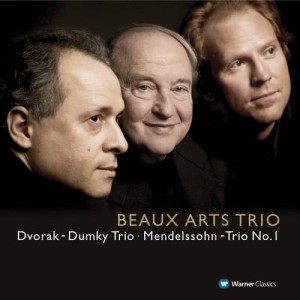 收聽Beaux Arts Trio的Piano Trio No. 1 in D Minor, Op. 49: IV. Finale - Allegro assai appassionato歌詞歌曲