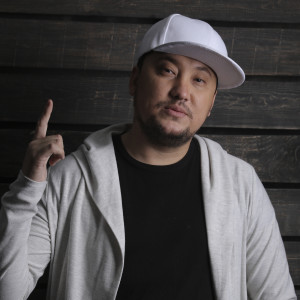 Dengarkan Alo Alo Alo lagu dari Dj Miran dengan lirik