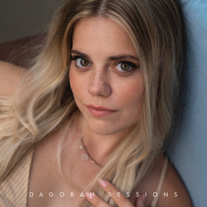 ดาวน์โหลดและฟังเพลง Aşktan Ne Haber พร้อมเนื้อเพลงจาก Sera