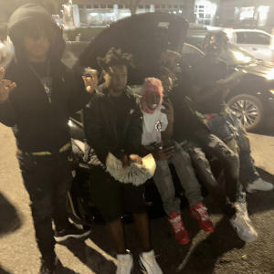 收聽Trapgeek的M Talk (feat. Get cheese) (Explicit)歌詞歌曲