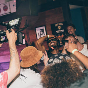 default playlist img