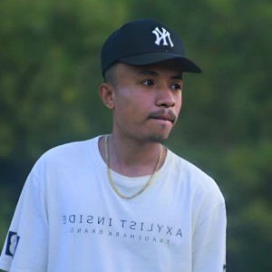 Dengarkan lagu Kita Nagekeo nyanyian Jansen Tegu dengan lirik