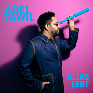 收聽Adel Tawil的Tu m'appelles (feat. PEACHY)歌詞歌曲