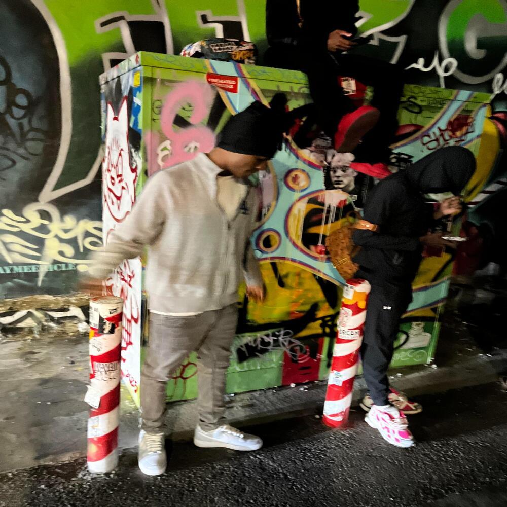 Trama (Explicit)