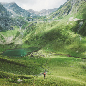 ดาวน์โหลดและฟังเพลง Zen Fields (Ambient) พร้อมเนื้อเพลงจาก Uyku Müzik