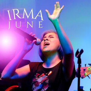 Dengarkan Pintaku Kasihku (From "Kristal Kristal Cinta") lagu dari Irma June dengan lirik