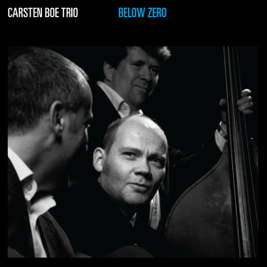 ดาวน์โหลดและฟังเพลง Valse À Christine พร้อมเนื้อเพลงจาก Carsten Boe Trio