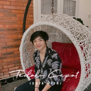 Dengarkan Terlalu Cepat lagu dari ISQIA HIJRI dengan lirik