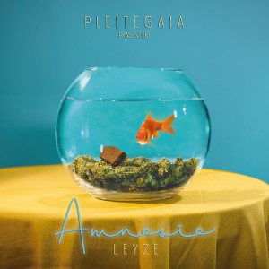 收听Leyze的Selffish歌词歌曲