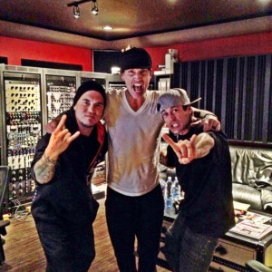 default playlist img