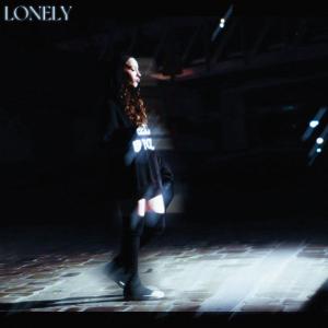 ดาวน์โหลดและฟังเพลง LONELY (Explicit) พร้อมเนื้อเพลงจาก maniboo