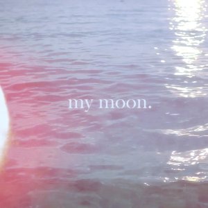 收聽Melt Mallow的My Moon (Instrumental)歌詞歌曲