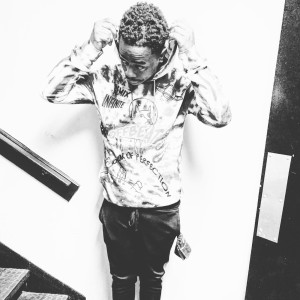 ดาวน์โหลดและฟังเพลง Iron Man (Explicit) พร้อมเนื้อเพลงจาก blacc reese