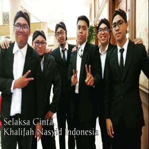 Dengarkan Selaksa Cinta lagu dari Khalifah Nasyid Indonesia dengan lirik