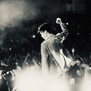 Dengarkan 居酒屋 (feat. 徳利 & valknee) (Remix|Live at 日比谷公園大音楽堂) lagu dari SKRYU dengan lirik