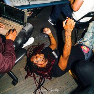 default playlist img