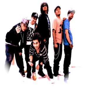 Dengarkan Tak Akan Hilang lagu dari T-Five dengan lirik
