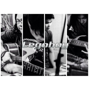 ดาวน์โหลดและฟังเพลง จุดอับจักรวาล พร้อมเนื้อเพลงจาก Legoboy