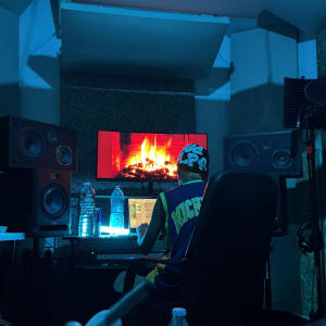 default playlist img