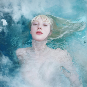 ดาวน์โหลดและฟังเพลง Trust พร้อมเนื้อเพลงจาก Hyd