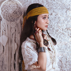 ดาวน์โหลดและฟังเพลง Merindukan Mimpi พร้อมเนื้อเพลงจาก Diani