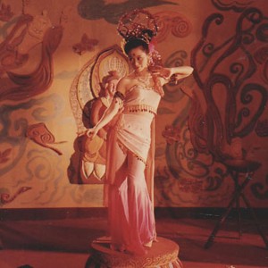 收听朱含芳的敦煌之恋 (深情版)歌词歌曲