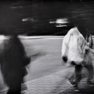 i kindly ask you的專輯i can't stand the heat, i'd kill for a sweater (Explicit)