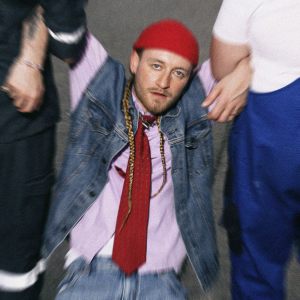 Listen to U Made Me Fall song with lyrics from Bountydave