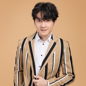 Album 最温暖的拥抱 from 钟明秋