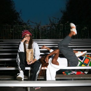 收聽Naomi Wild的HOW U FEELIN' (with Tempest) (Explicit)歌詞歌曲