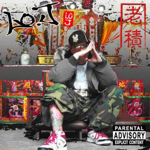 Dengarkan lagu 對號入坐（feat. Emily Li,エミリ） nyanyian Lo.J feat. Emily Li dengan lirik