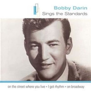 ดาวน์โหลดและฟังเพลง Moon River พร้อมเนื้อเพลงจาก Bobby Darin
