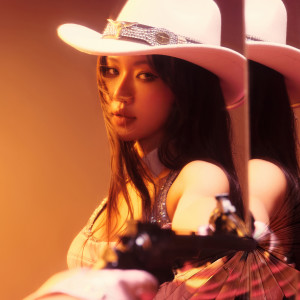 Listen to Lạc Lối song with lyrics from Yeolan