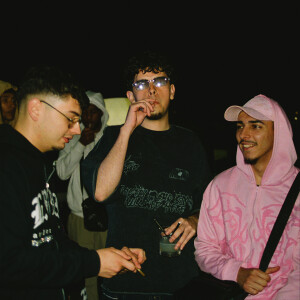 default playlist img