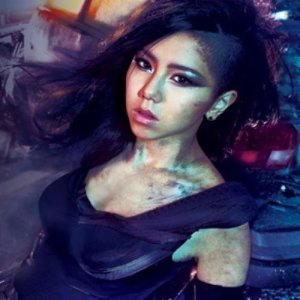 收听邓紫棋的潜意式的残酷歌词歌曲