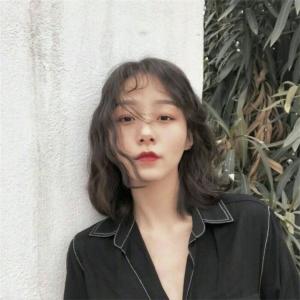 Listen to 靠近一点点 song with lyrics from 私人订制