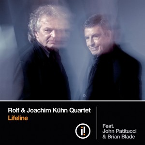 收聽Rolf And Joachim Kühn Quartet的Light Year歌詞歌曲