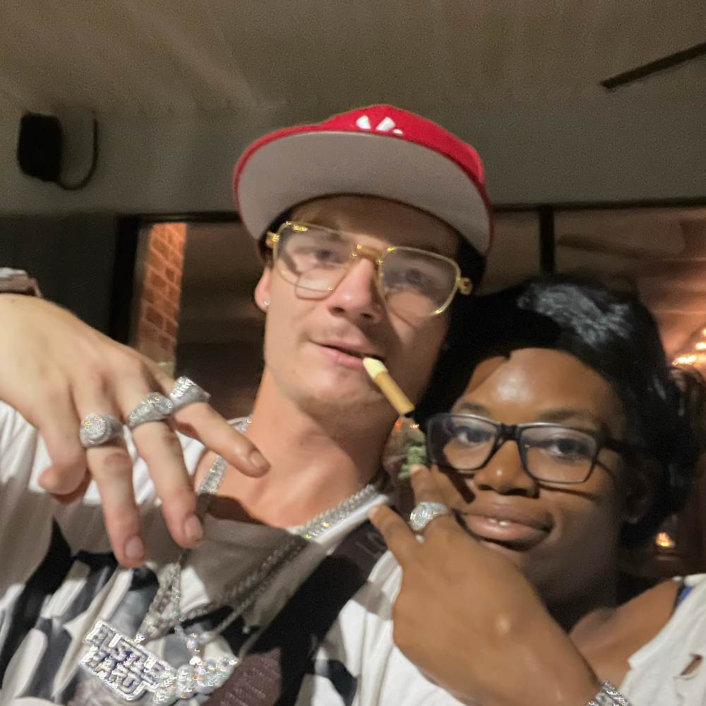 i **** wit ya (Explicit)