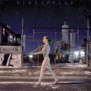ดาวน์โหลดและฟังเพลง Red King พร้อมเนื้อเพลงจาก Pineapples