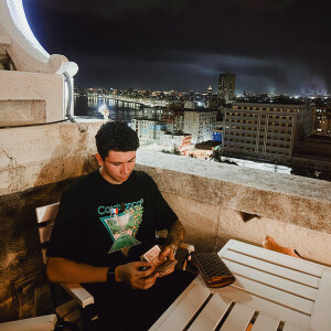 default playlist img