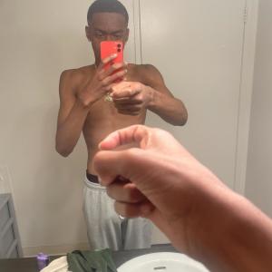 Dengarkan Vultures (Explicit) lagu dari Beenajoint.K dengan lirik