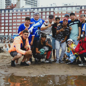 Leyendas City的專輯SOL Y ARENA (feat. El Joyy, El Sanchez & Kid Cloud) [Explicit]