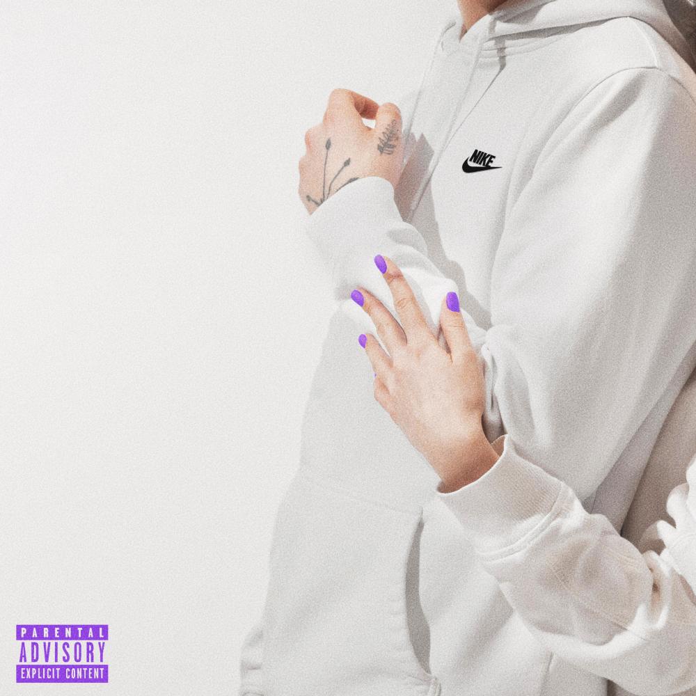 Tuta Nike (Explicit)
