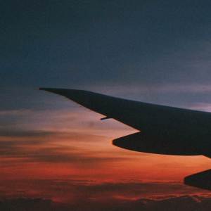 收聽Kevin Hill的Airplane Mode (Instrumental)歌詞歌曲