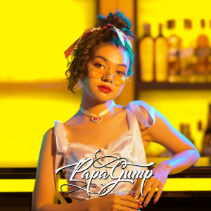 Listen to รำไพเพ็ญศรี song with lyrics from PAPAGUMP